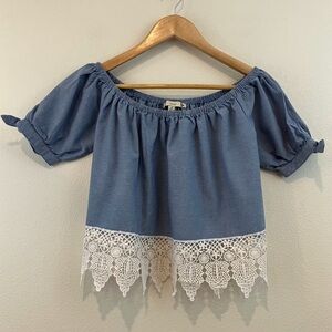 Iris | On/Off Shoulder Lace Crop Top